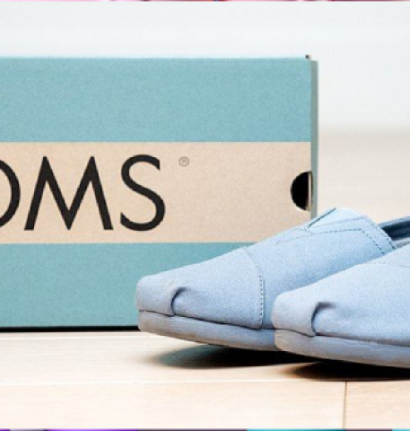 From Day to Night: Versatile TOMS Styles for Every Occasion