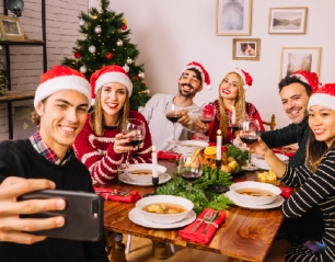 Holiday Magic: How to Host a Picture-Perfect Christmas Party