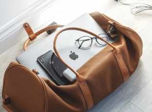 Travel Comfort: Top Items to Keep in Your Hand Carry